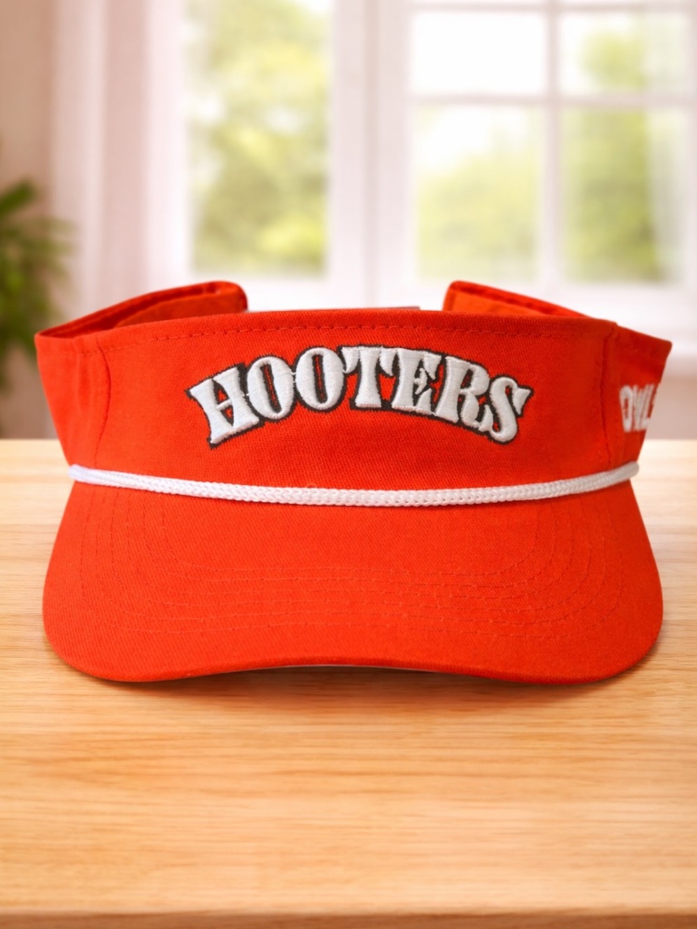 New Hooters Owls Nest White Orange Cord Adjustable Unisex Golf Hat Cap Visor